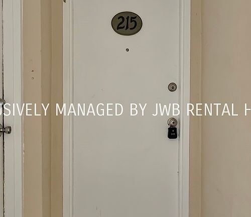 3rd image of 1602 2nd St N APT 215