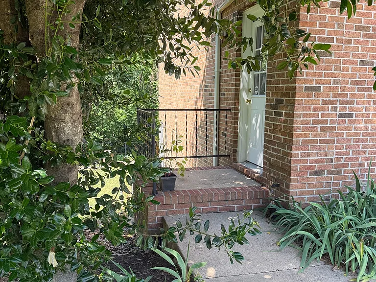 21 Ridge Pointe Ln — Photo 2