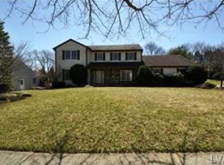 5070 Meadow Ln, Macungie, PA 18062