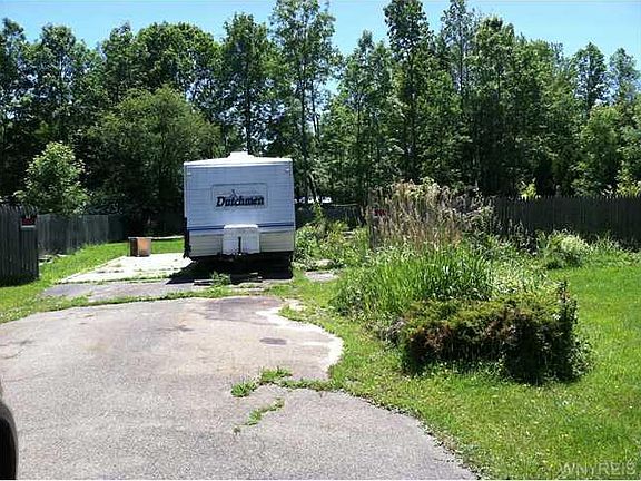 2nd image of 43 Long Beach Ln