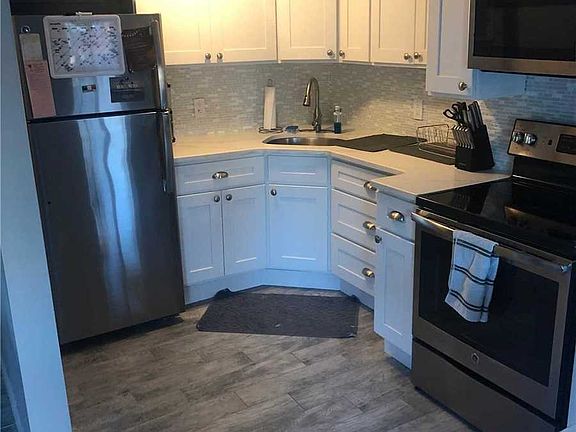 5th image of 84 Stillwater Ave