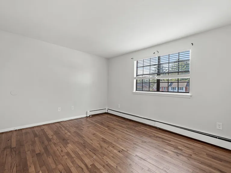 101 Sycamore Ln #C — Photo 7