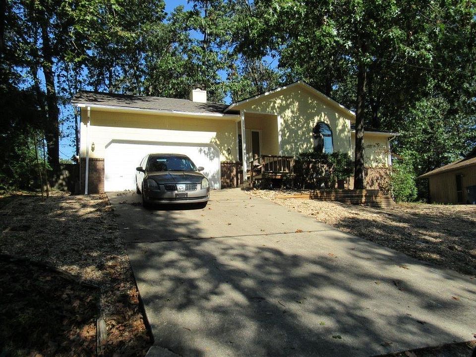 1st image of 38 Tamworth Cir