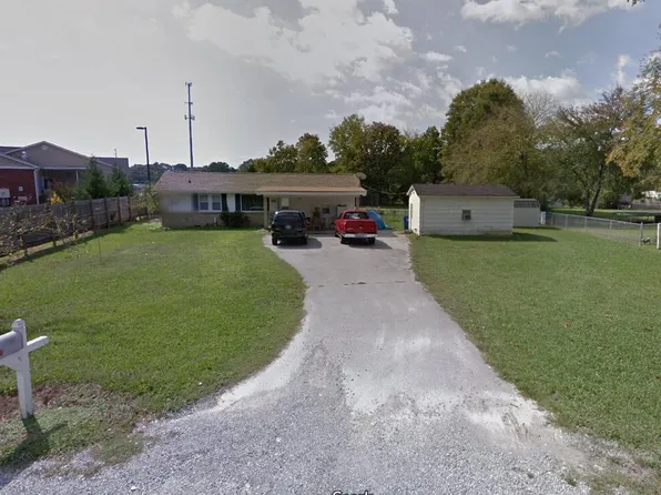 1720 Maple Pl, Soddy Daisy, TN 37379