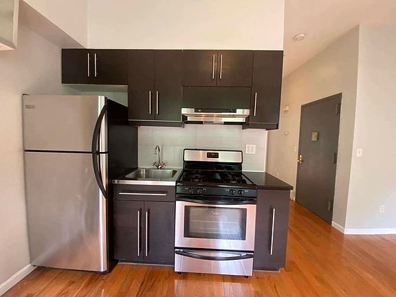 4th image of 515 W 158th St #3E
