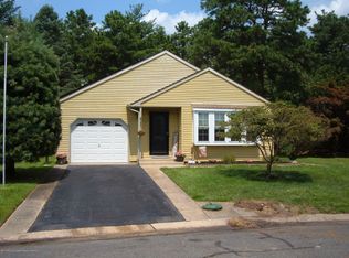 2 Brookview Ct #61, Whiting, NJ 08759