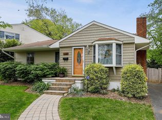 221 Coronet Dr, Linthicum, MD 21090