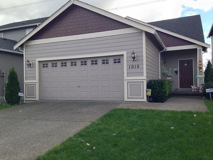 1st image of 1010 E 71st Street Ct