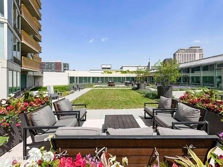 1720 Maple Ave #1570 — Photo 45