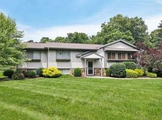 6 Lois Ln, Hampton, NJ 08827