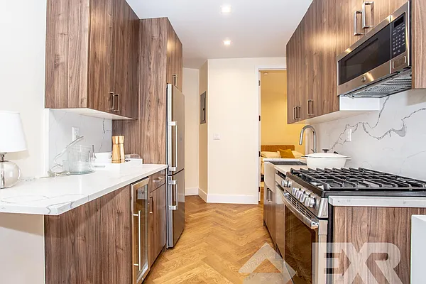 Rented by EXR | media 31