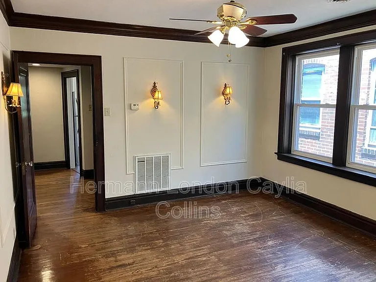 4427 S Grand Blvd #2F — Photo 13