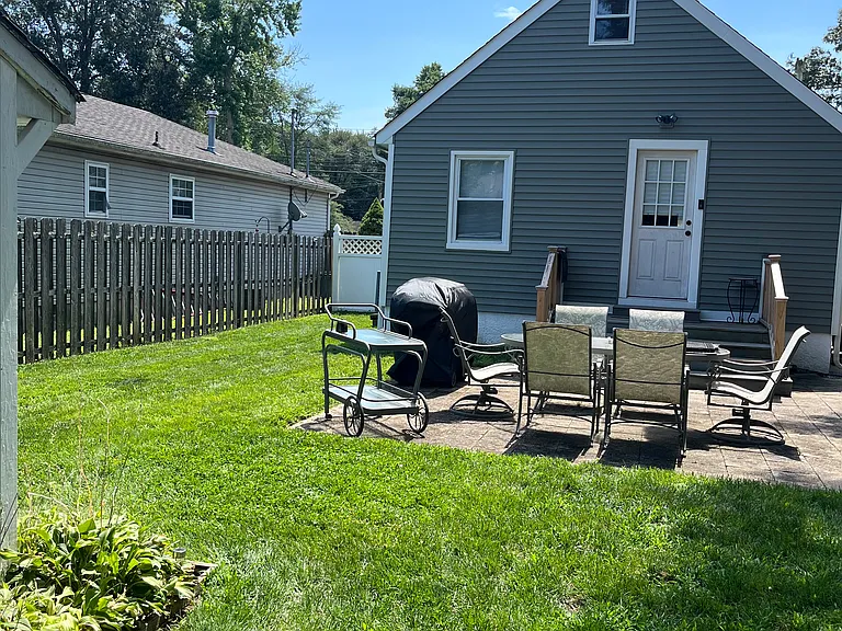 31 W Arverne Ave — Photo 16