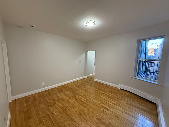 4th image of 6402 Dewey Ave APT 12