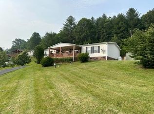 8418 Riverside Dr, Fries, VA 24330