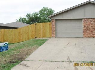 10253 Maverick Dr, Fort Worth, TX 76108