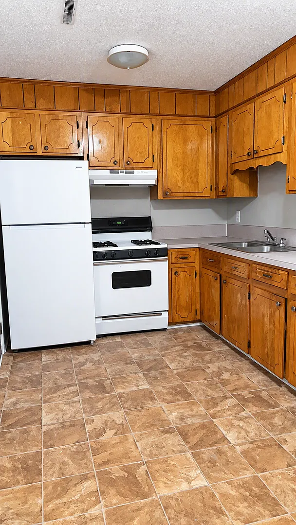 402 N Myrtle School Road — Photo 4