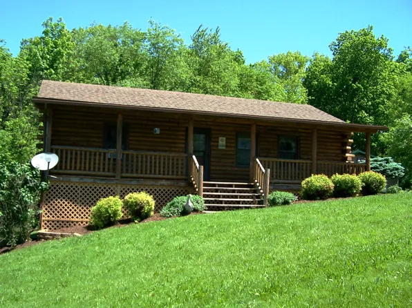 15750 W Chestnut St, Mount Eaton, OH 44659