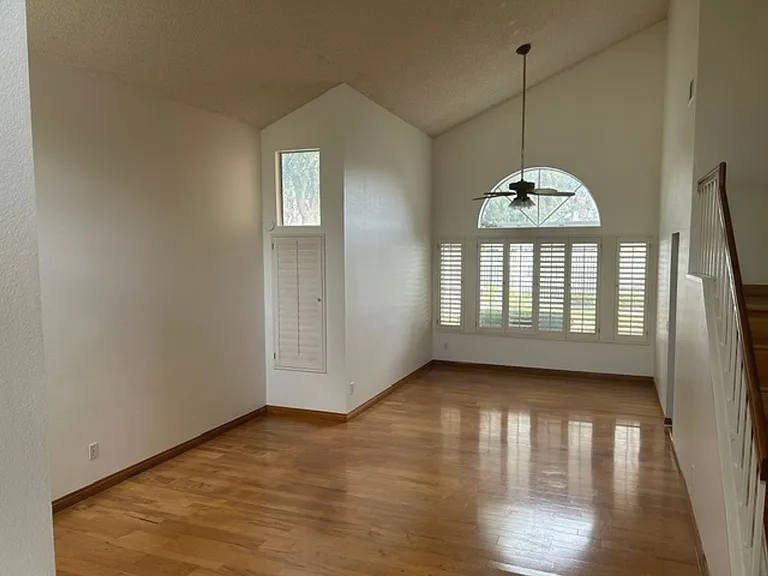 39863 Ranchwood Dr — Photo 2