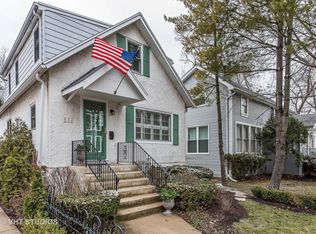 554 Sterling Rd, Kenilworth, IL 60043