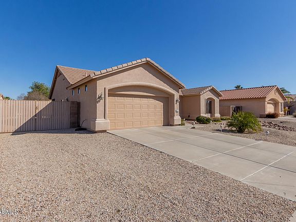2nd image of 152 W Granite Trl