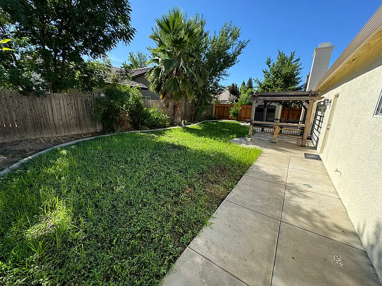 1829 Tumber Way — Photo 7