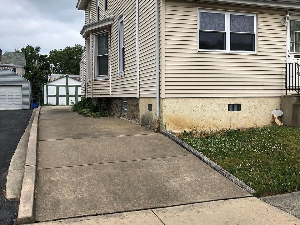 1st image of 7404 Lawndale Ave