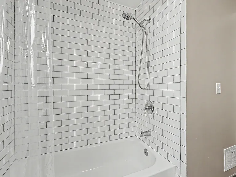 505 Minerva Ave — Photo 6