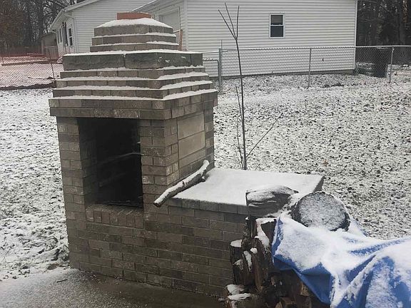 4th image of 7616 W Deckard Dr
