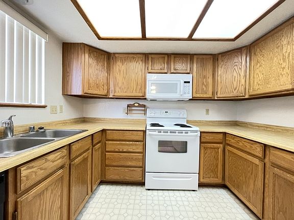 4th image of 2665 Calle De Mercado APT 6
