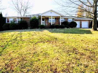 706 E Bellville St, Marion, KY 42064