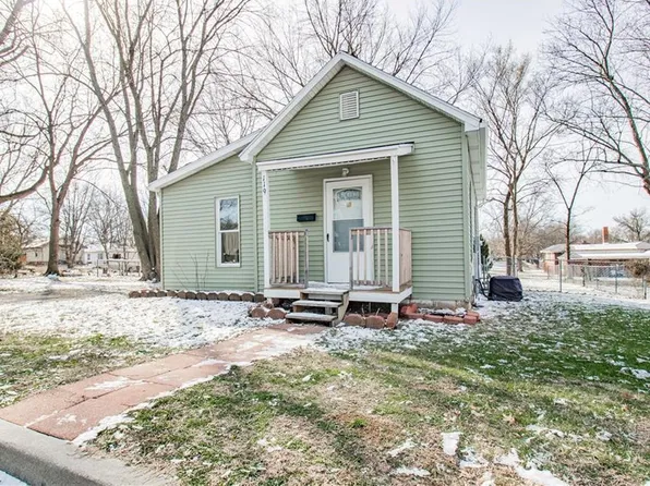 119 E 15th Ter, Higginsville, MO 64037