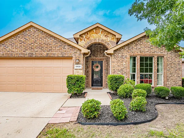2010 Carriage Rd, Heartland, TX 75126