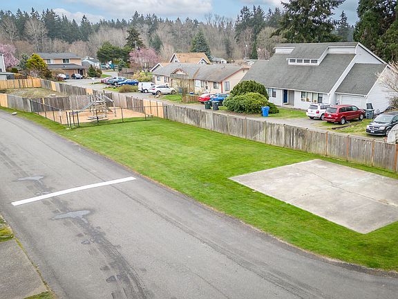3rd image of 1811 74th St E