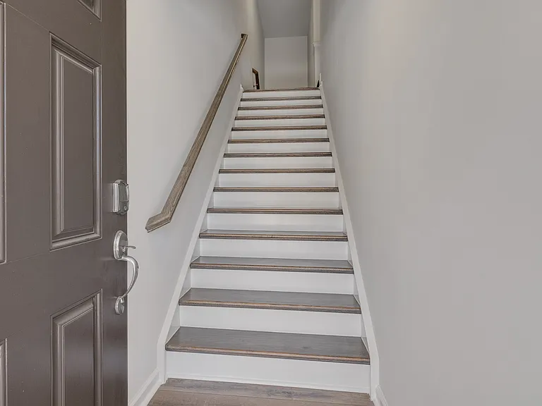 1123 Lily Loch Way — Photo 2