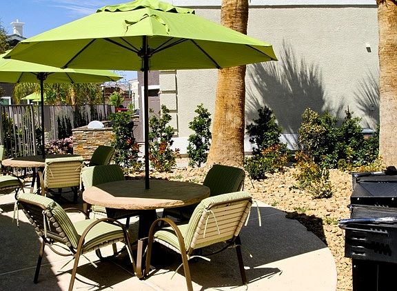 5th image of 708 Taza Verde Ave
