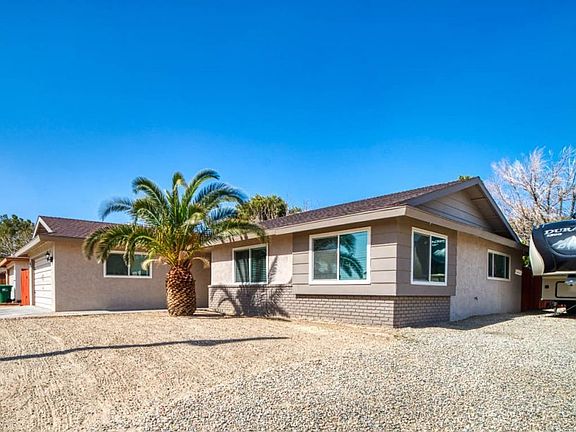 3rd image of 1000 W Las Flores Ave