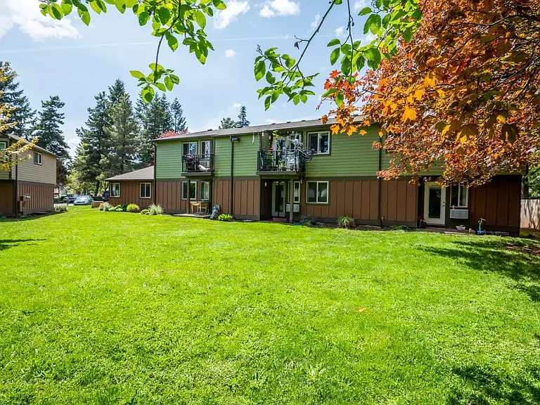 39501 Evans St — Photo 10