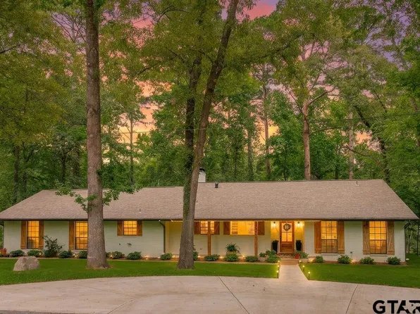 1445 Lakeshore Dr, Lindale, TX 75771
