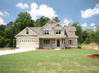 648 Heronsbrook Dr, Whispering Pines, NC 28327