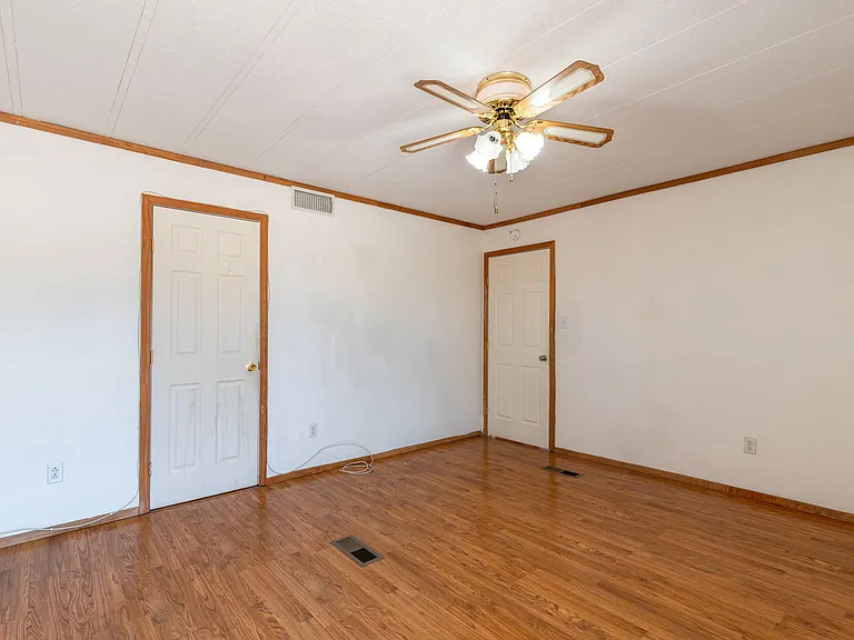 6517 San Francisco Rd NE — Photo 15