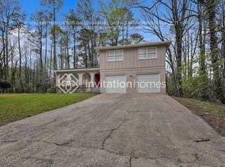 821 Corundum Ct, Stone Mountain, GA 30083