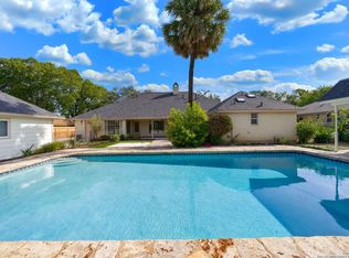 203 Towne Vue Dr, Castle Hills, TX 78213