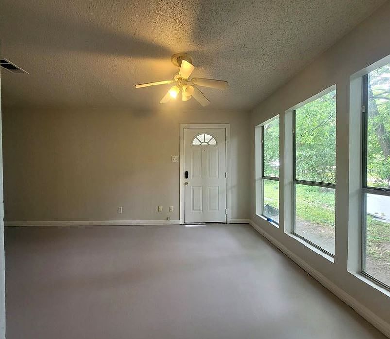 1st image of 819 Estelle Ave #1