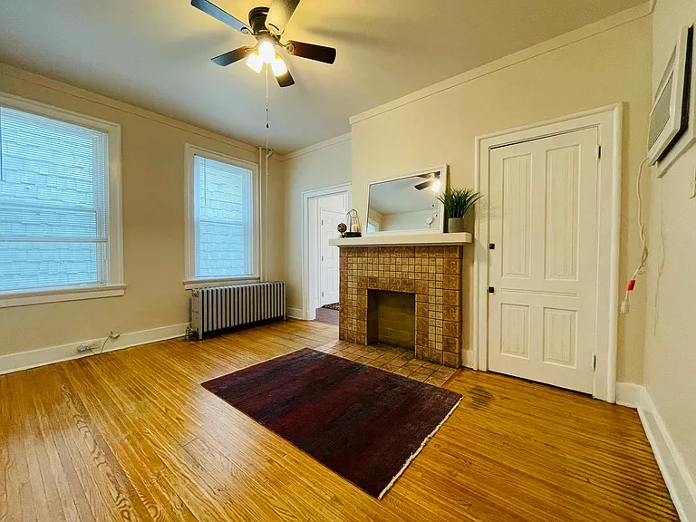 930 Washington Ave #3 — Photo 11