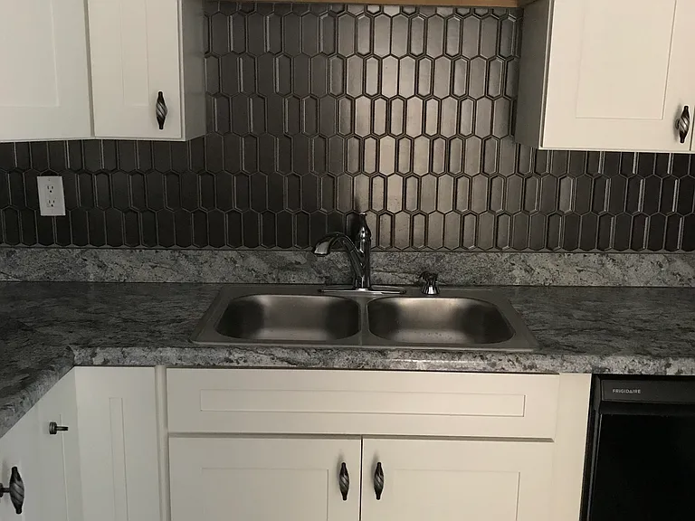 421 N 20th St #203 — Photo 9