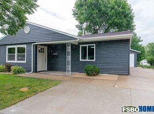 1307 18th St SW, Cedar Rapids, IA 52404