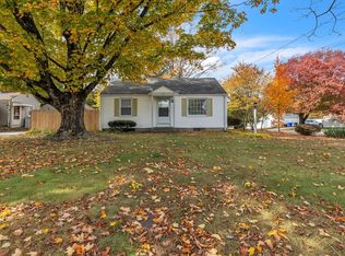 72 Maebeth St, Springfield, MA 01119