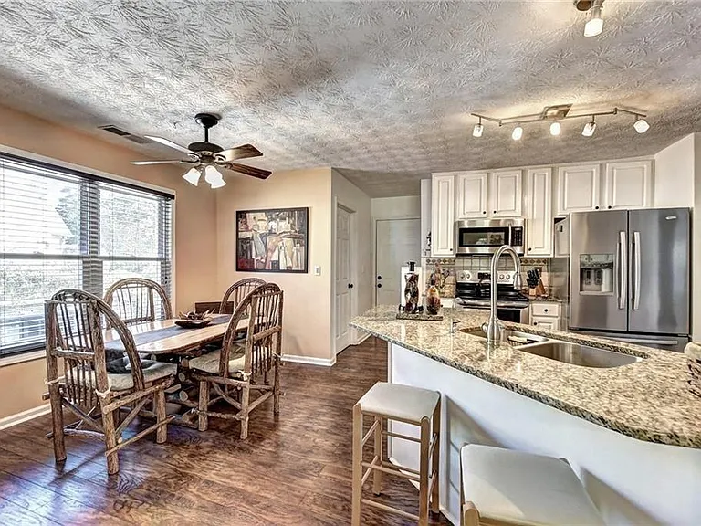 3940 Piper Glen Dr — Photo 8