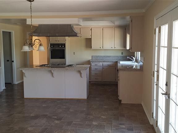 4th image of 4034 Avenida Verano